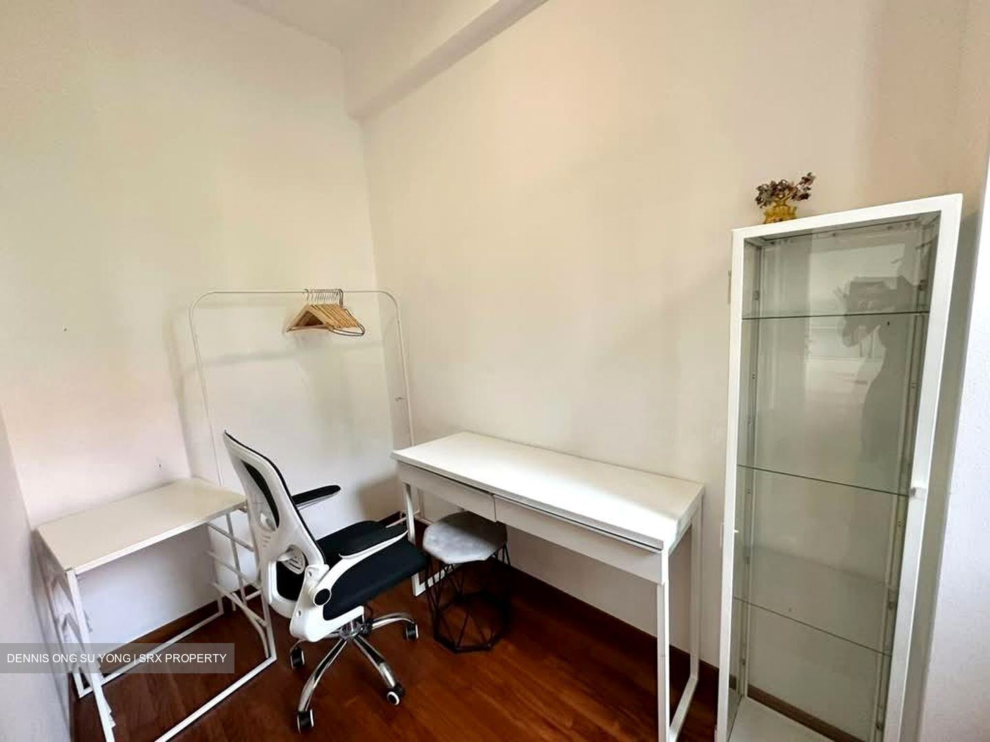 Holland Link (D10), Terrace #593107691
